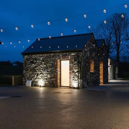 The Byre At Corrstown Village Portrush Extérieur photo