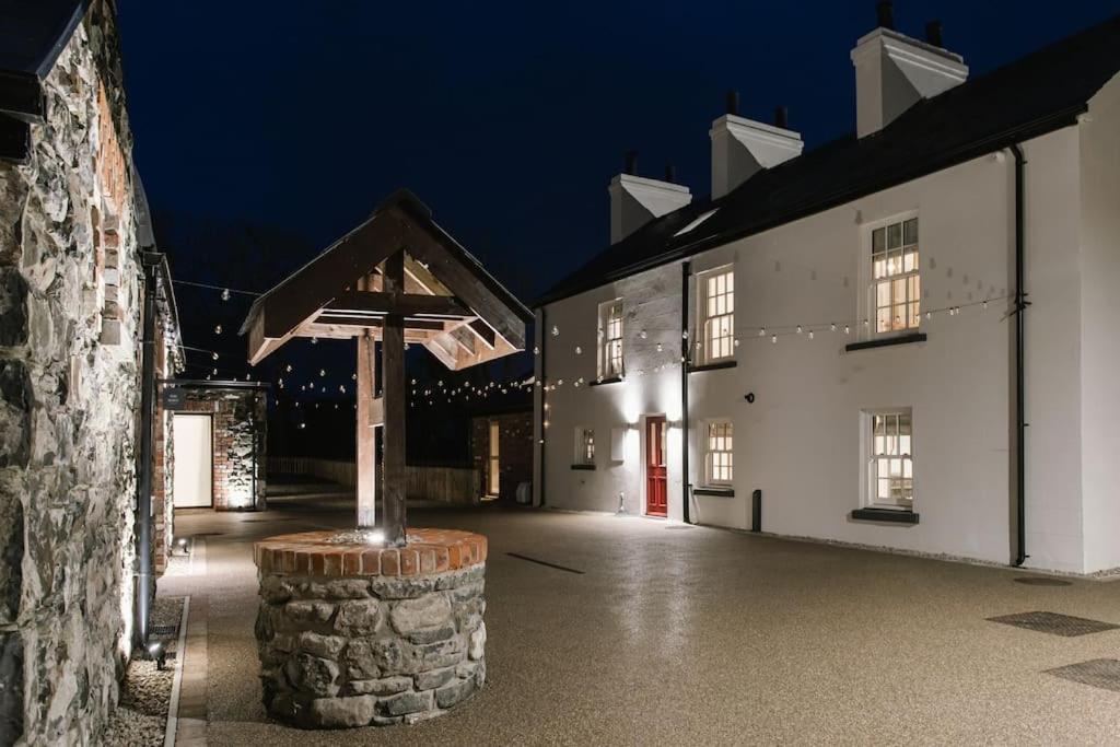 The Byre At Corrstown Village Portrush Extérieur photo