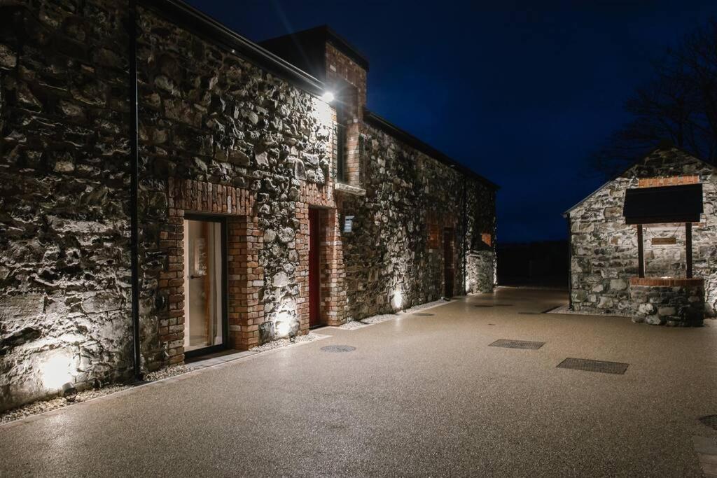 The Byre At Corrstown Village Portrush Extérieur photo